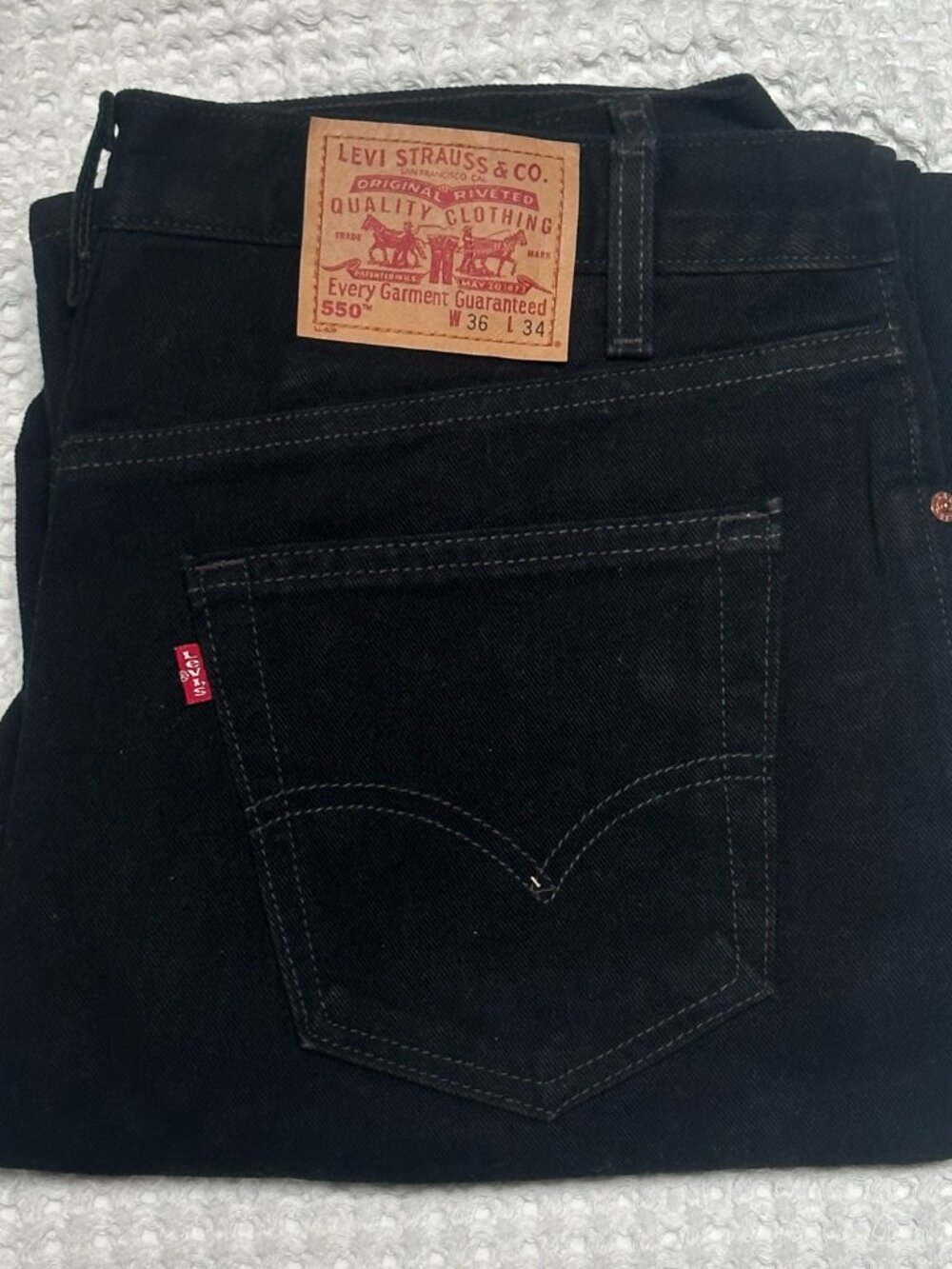 Vintage Levi's 550 Red Tab Jeans